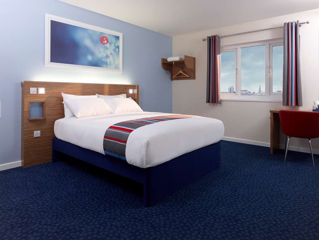 Travelodge Camberley Zimmer foto