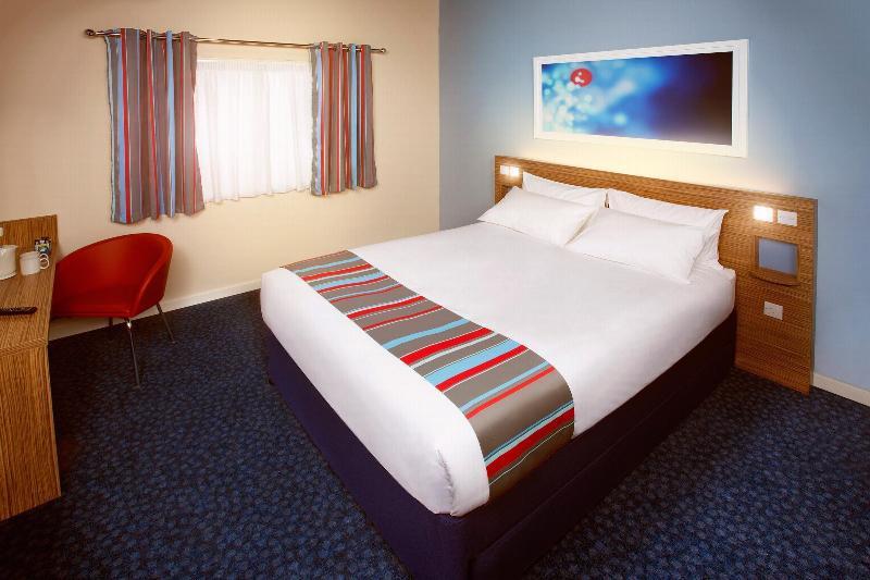 Travelodge Camberley Exterior foto