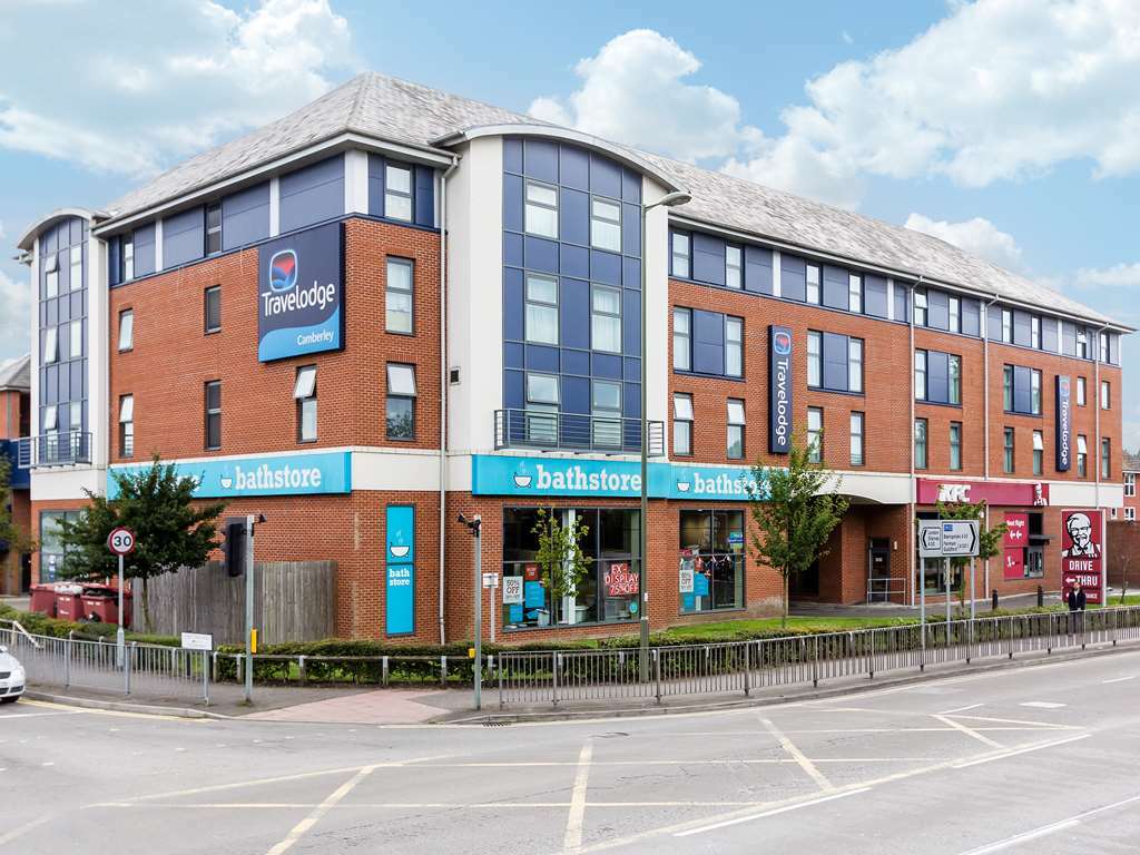 Travelodge Camberley Exterior foto